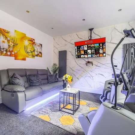 10w - For Your Relaxed & Cosy Leeds (West Yorkshire)