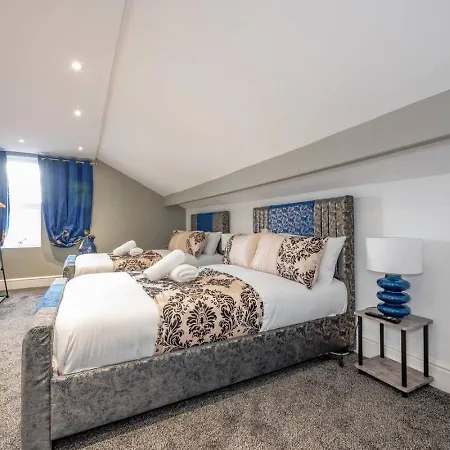 10w - For Your Relaxed & Cosy Leeds (West Yorkshire)