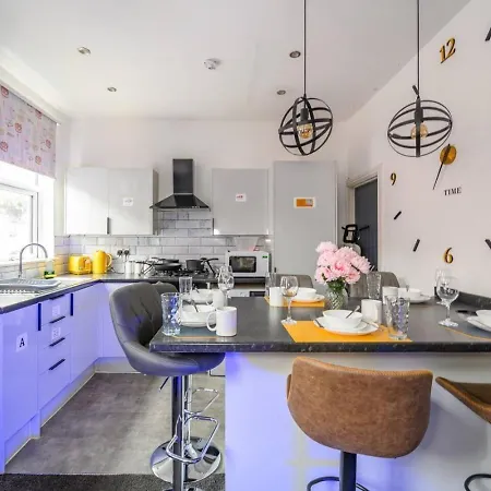 Vakantiehuis 10w - For Your Relaxed & Cosy Leeds (West Yorkshire)